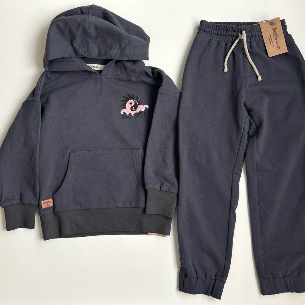 Organic cotton Kids Hoodie & jogger set. - Picture 3 of 3